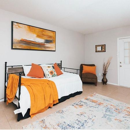 Enticing 1Br Apartment In The Heart Of The Heights Houston Buitenkant foto