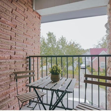 Enticing 1Br Apartment In The Heart Of The Heights Houston Buitenkant foto