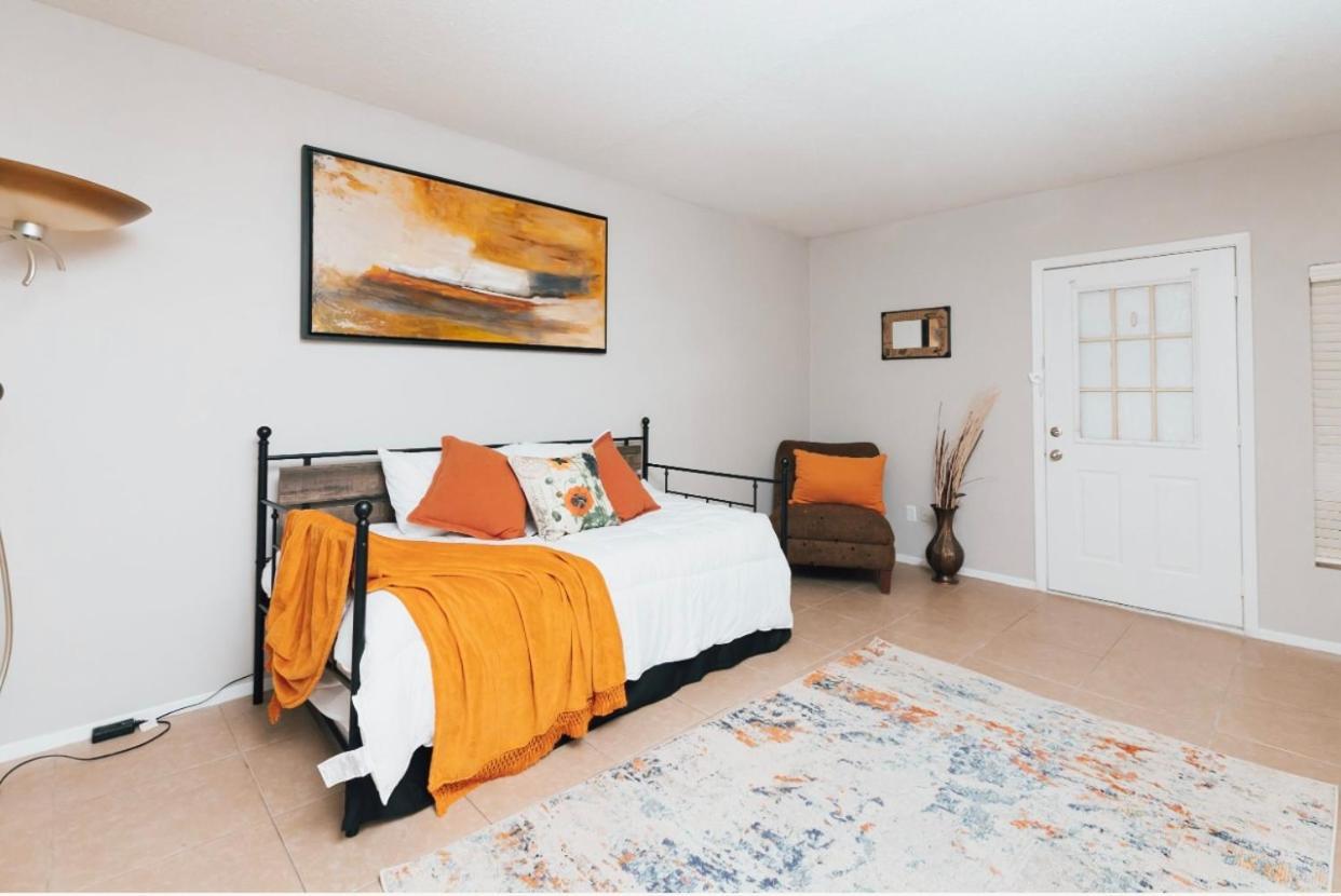 Enticing 1Br Apartment In The Heart Of The Heights Houston Buitenkant foto